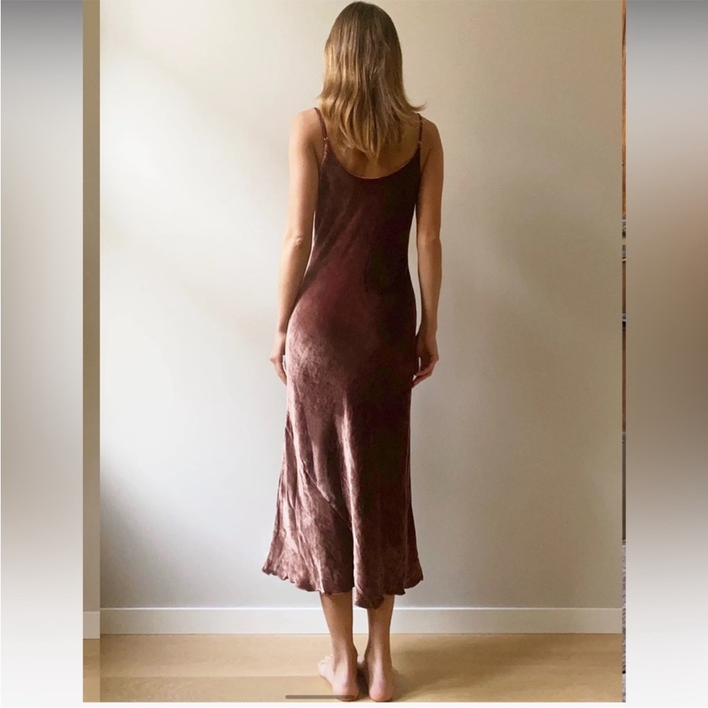 Aritzia Wilfred spritz velvet midi dress medium - Picture 3 of 7